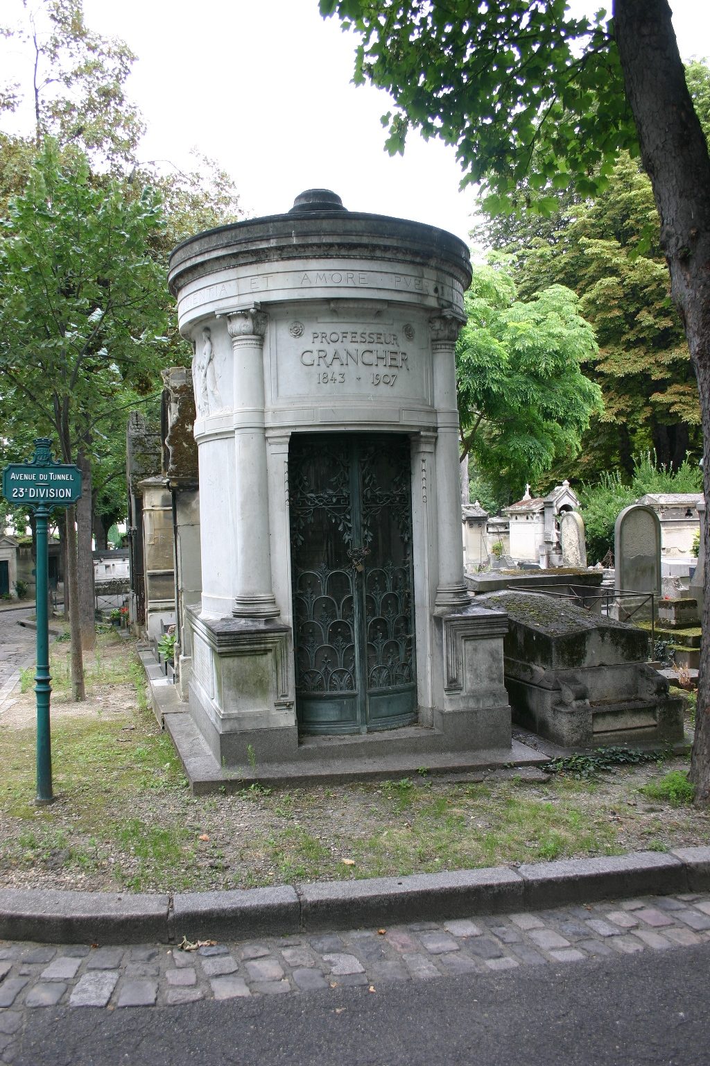 Jacques-Joseph Grancher's funeral monument, Montmartre Cemetery, Paris (01).JPG